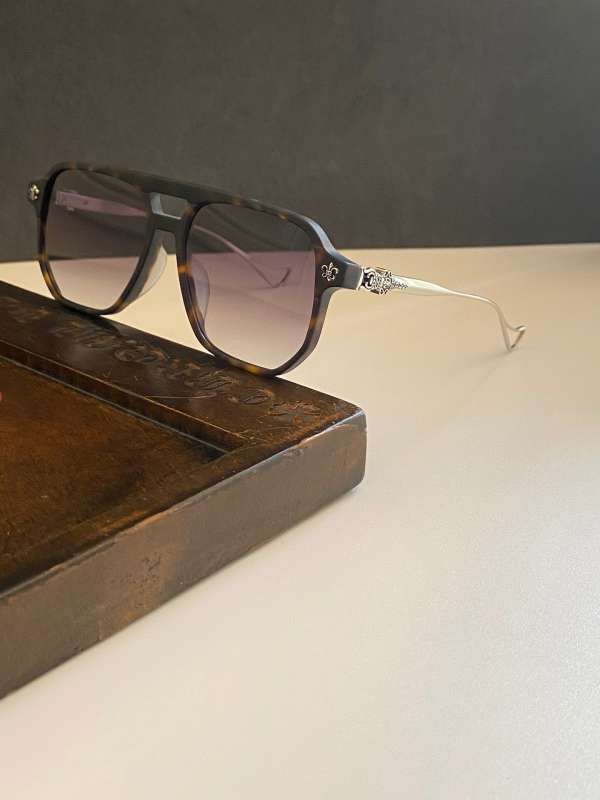 Picture of Chrome Hearts Sunglasses _SKUfw52080629fw